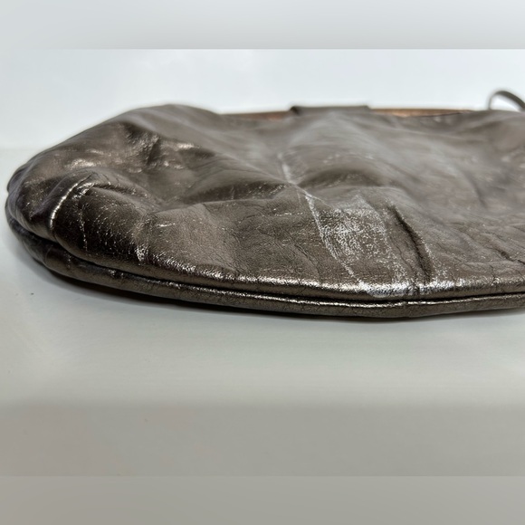 Bags by Pinky Vintage Metallic Leather Crossbody Bag - Picture 9 of 15